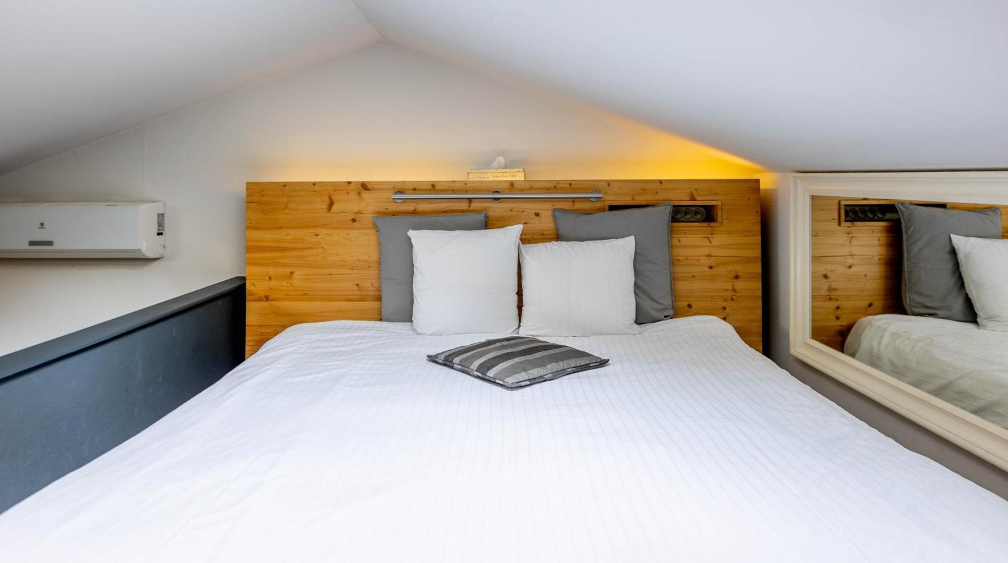 Le Lov'T - Suite Avec Jacuzzi Spontin Exterior foto